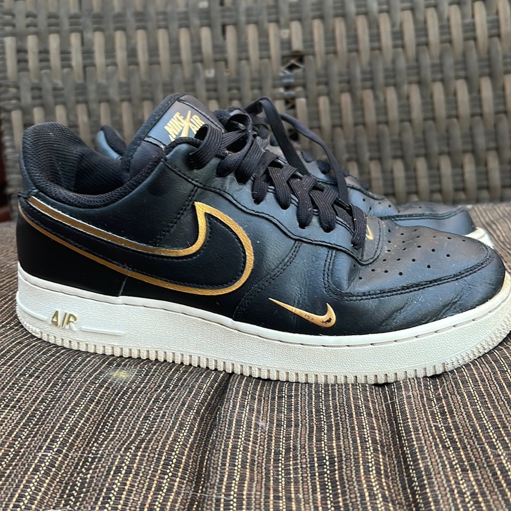 Air Force one low 07
